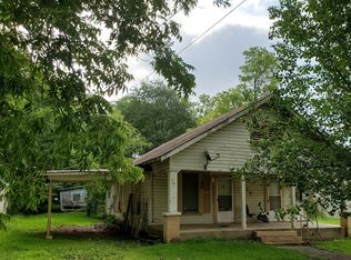 219 S Washington St, Hope, AR 71801