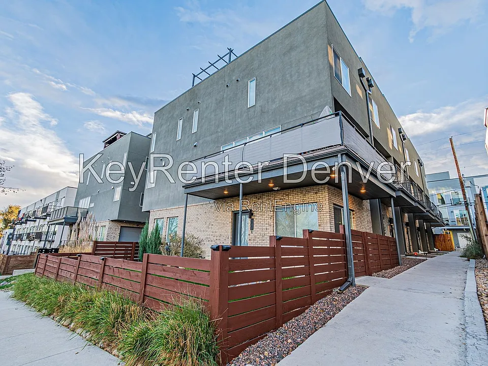 1279 Osceola St