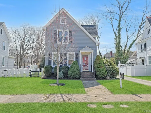 9 Clinton Place, Suffern, NY 10901