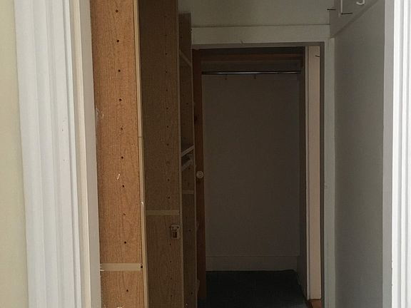 Walk in closet between bedroom 1 and 2