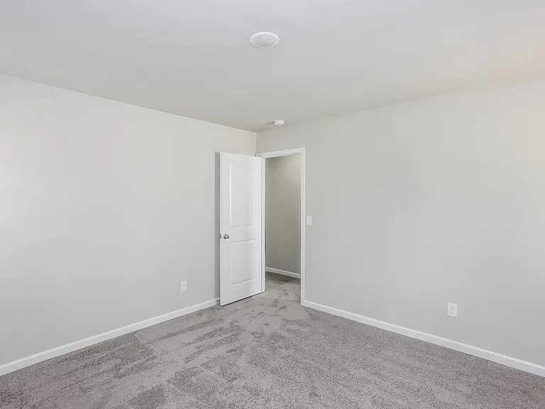 9221 Treyburn Dr — Photo 12