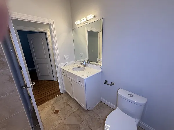 2153 W Belmont Ave #2 — Photo 19
