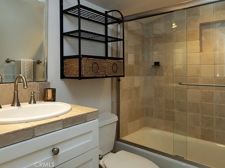 618 Iris Ave #B — Photo 18