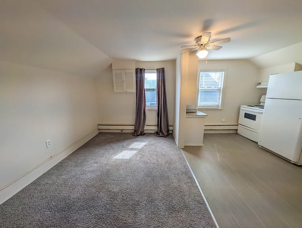 42 Leeper St — Photo 2