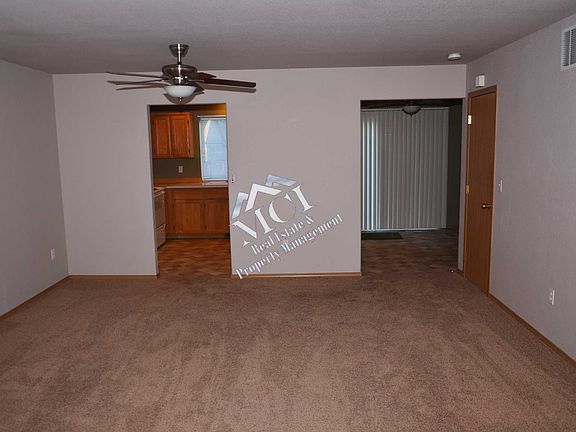 3rd image of 1116 129th St E