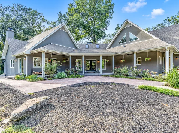 1148 Forest Dr, Kingston Spgs, TN 37082