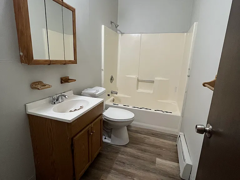 174 Ashley St #B2 — Photo 3