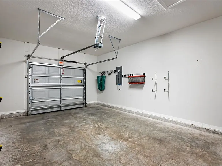 700 Hamilton Ave — Photo 22