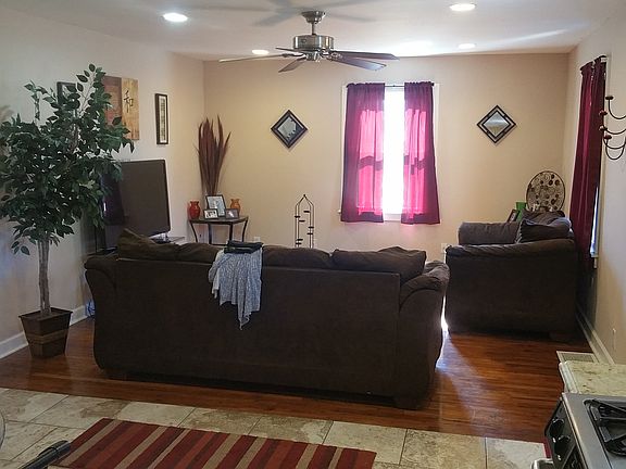 2nd image of 1029 Hammond Ave