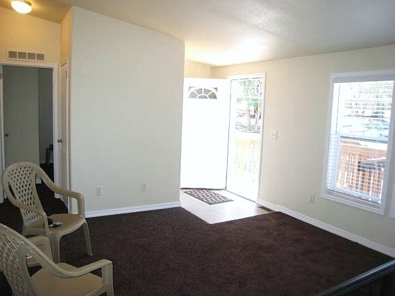 front door/entryway