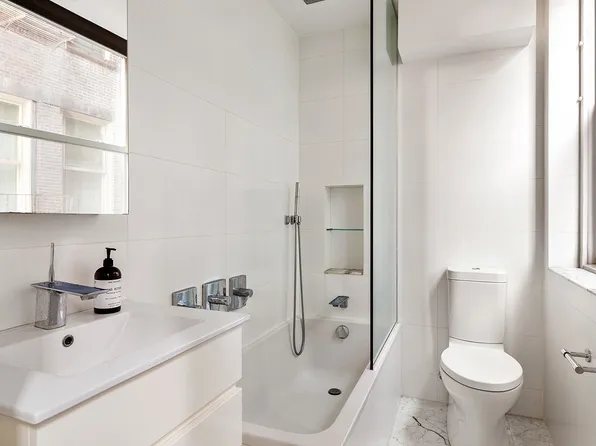 126 Chambers Street 3 image 11 of 12