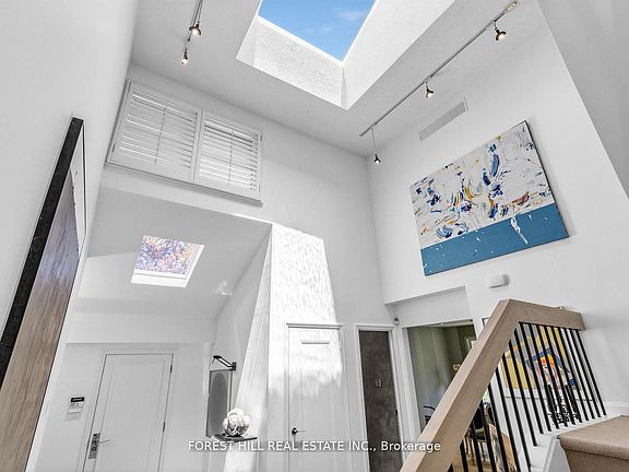 4th image of 43 Beaverhall Dr