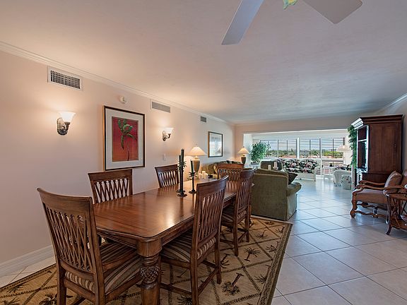 3rd image of 1900 Gulf Shore Blvd N APT 603