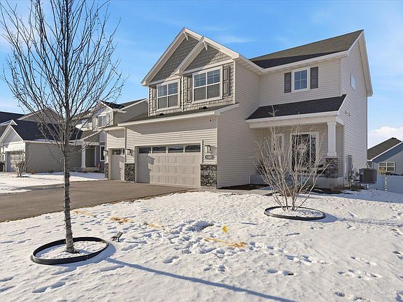 2nd image of 1486 Oak Ridge St