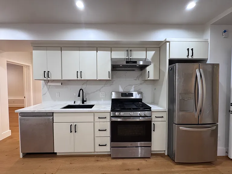 336A Lakeview Ave #A — Photo 6