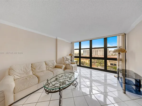 2017 S Ocean Dr, Hallandale, FL