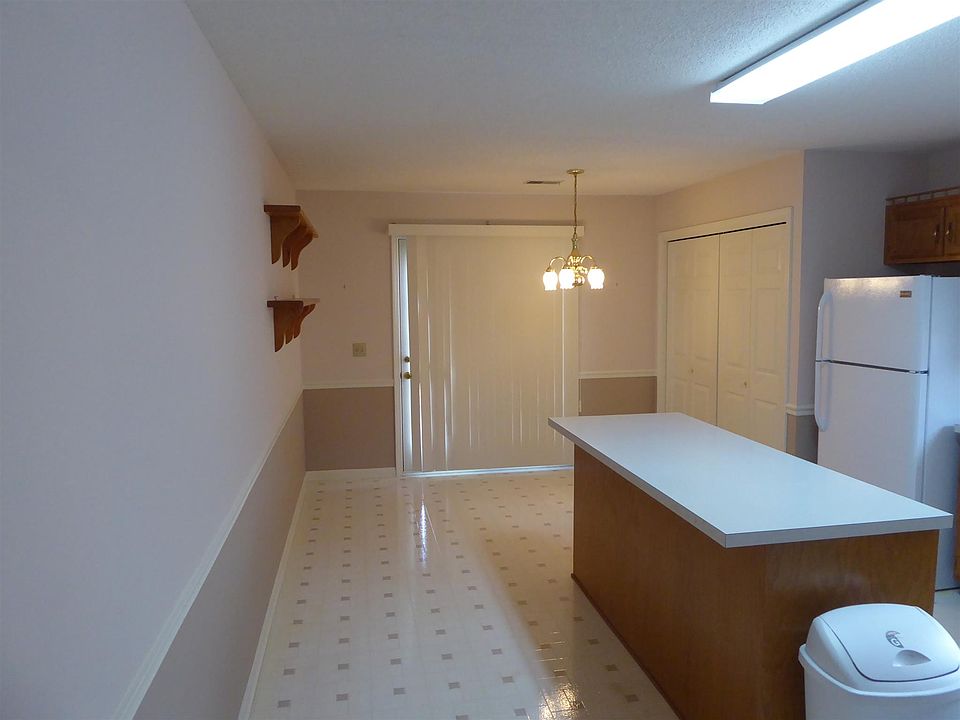 2nd image of 820 Beazer Ln