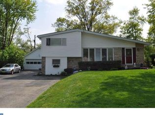 1818 Pulaski Dr, Blue Bell, PA 19422
