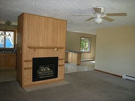 3rd image of 2300 W Carriage Hill Dr