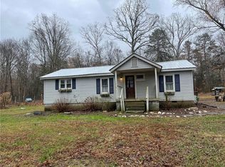 6910 Bennett Rd, Seagrove, NC 27341