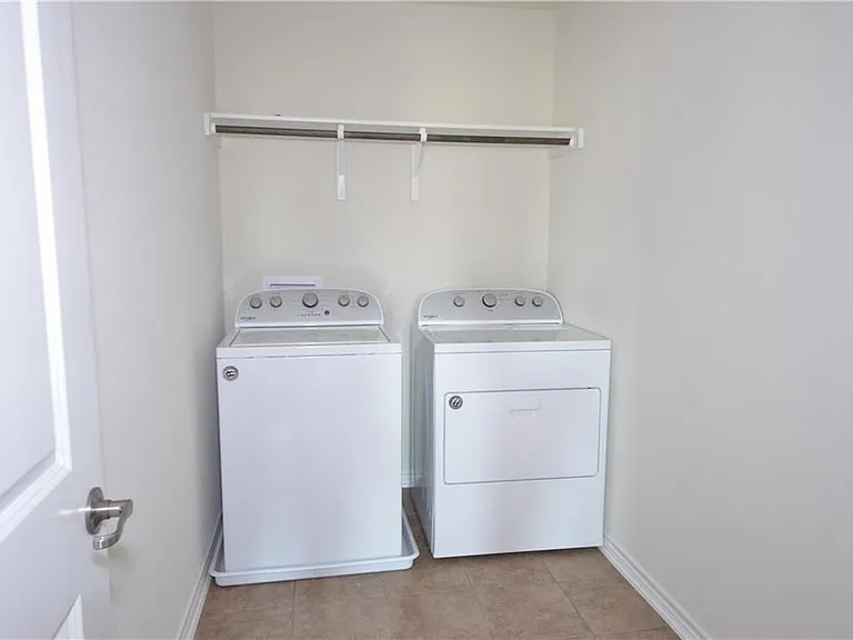 14403 McCoy Loop — Photo 23