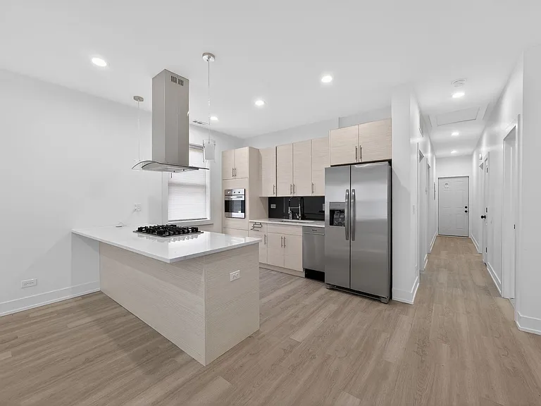 328 N Lockwood Ave #2 — Photo 7