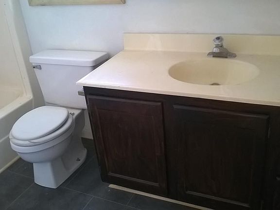 4th image of 1317 Monmouth Ave #2