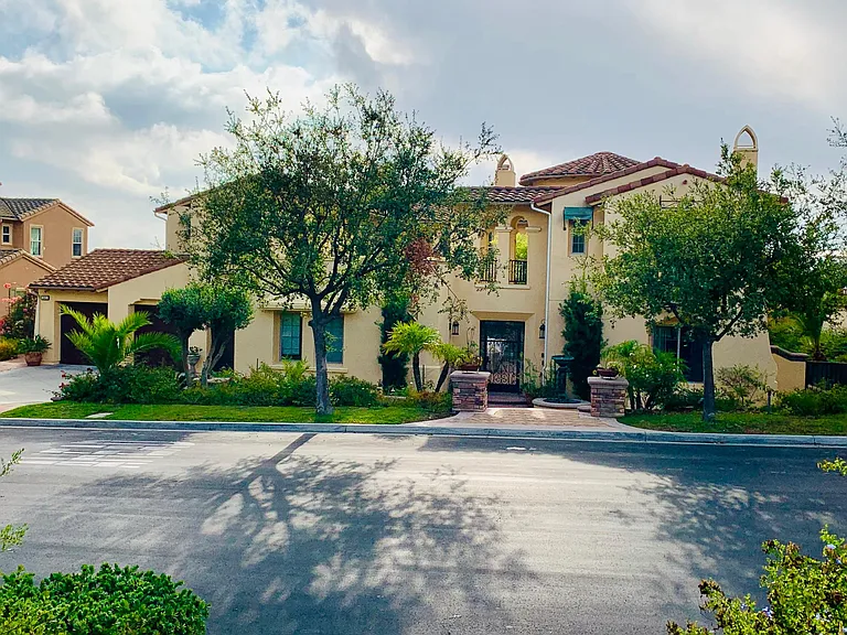 16611 Catena Dr — Photo 1