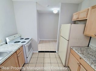 5446 Shreve Ave, Saint Louis, MO 63115