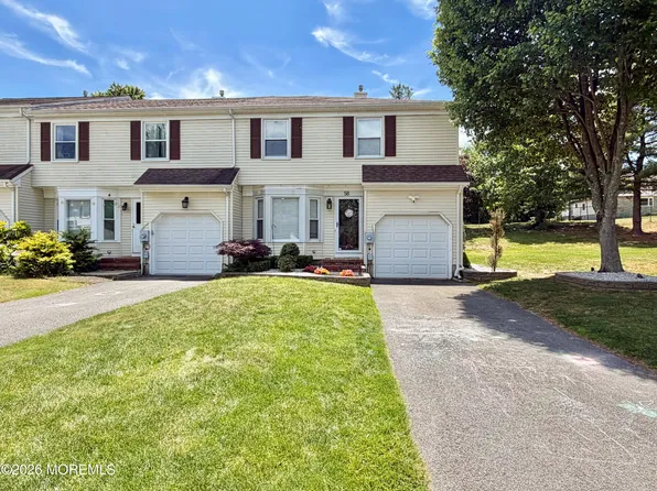 58 Carriage Lane, Englishtown, NJ 07726