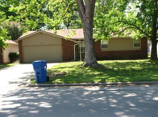 1304 E Sunset St, Springfield, MO 65804