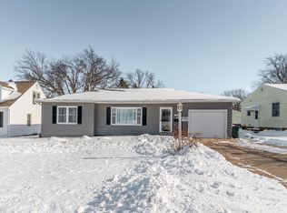 1313 Vermont St, Waterloo, IA 50702