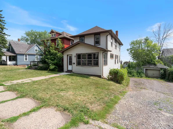 1110 E 10th St, Duluth, MN 55805