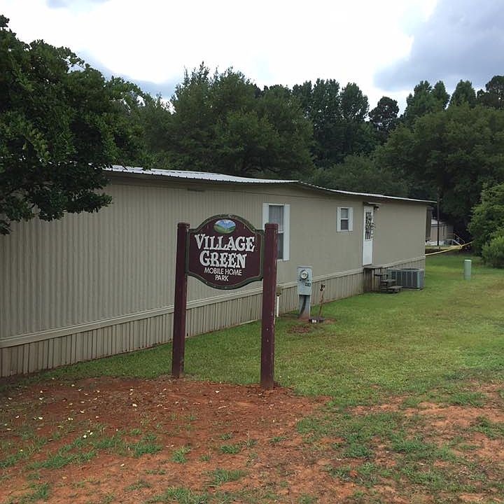 Outside of house from HWY 33