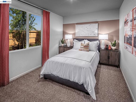 4th image of 5200 Kestrel St