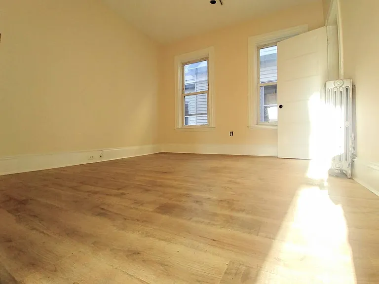 14 Glenwood Ave #2 — Photo 7
