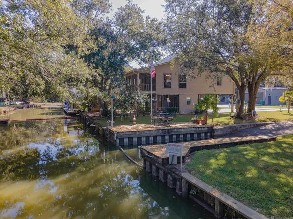 320 Cajun St, Pierre Part, LA 70339