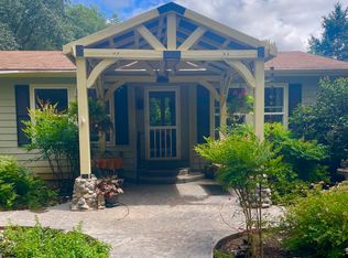 8356 Lower River Rd, Grants Pass, OR 97526