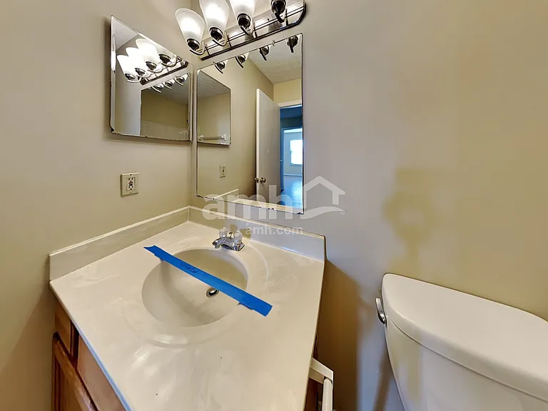 5798 Sharets Dr — Photo 15