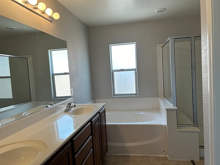 9025 Grenache St — Photo 16