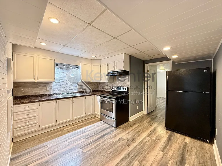 1406 Highland Way — Photo 26