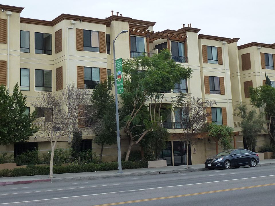 1st image of 6938 Laurel Canyon Blvd Unit 301
