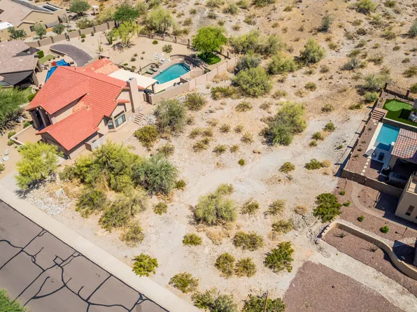 18323 W SANTA IRENE Drive #19, Goodyear, AZ 85338