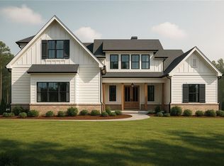 141 Palisade Dr, Rydal, GA 30171