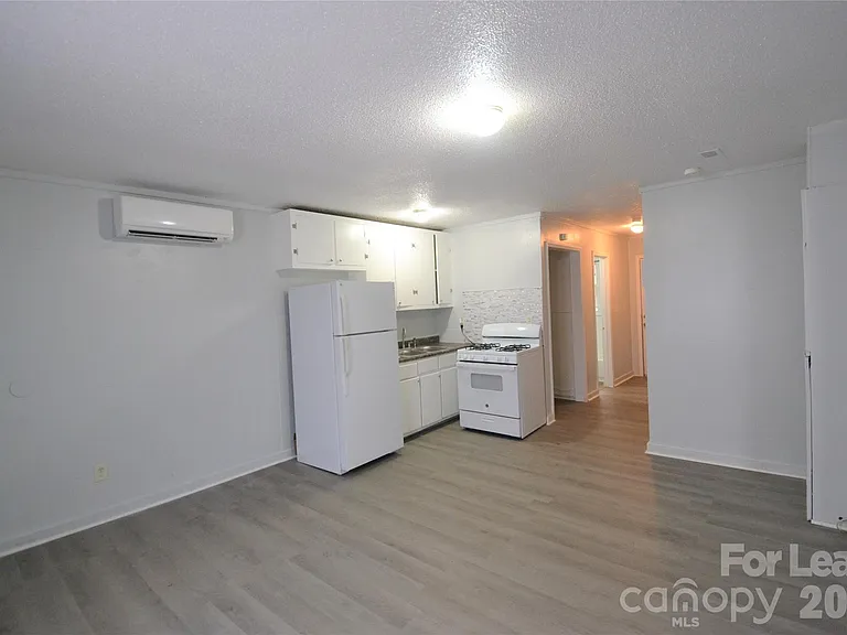 1009 Plymouth St #A — Photo 12