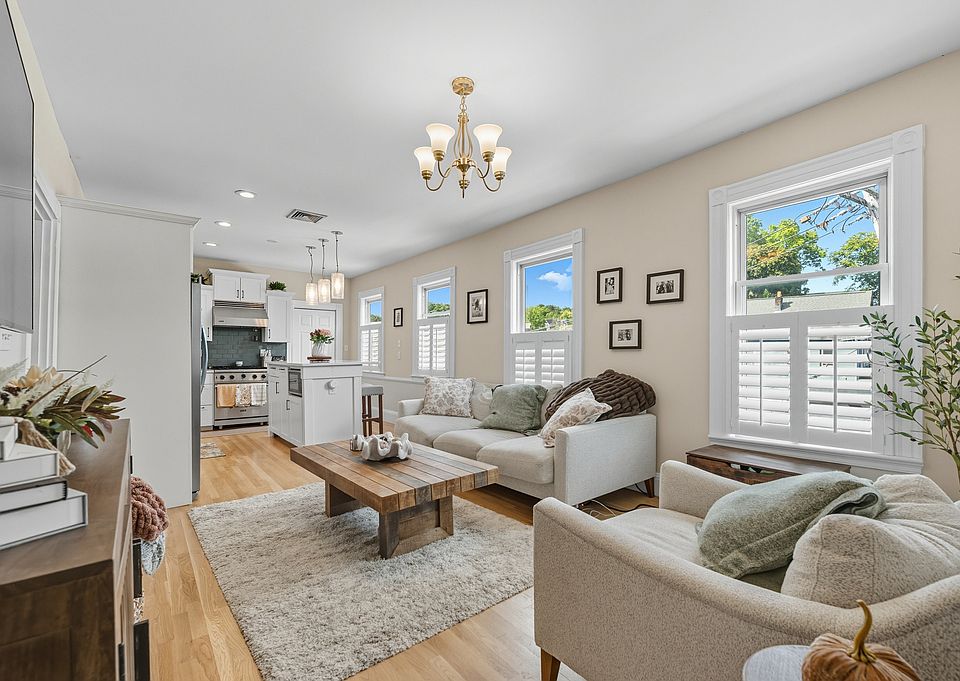 1st image of 285 Neponset Ave #C