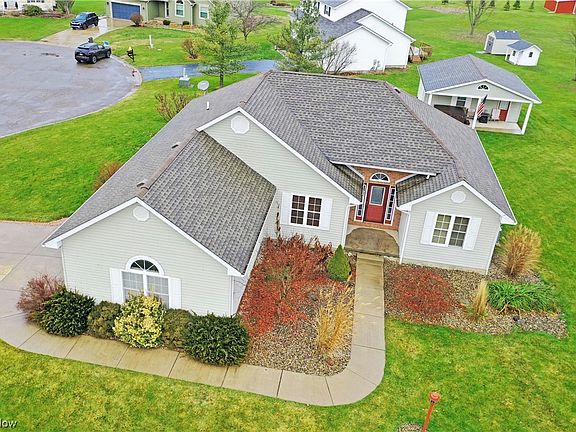 2nd image of 130 Warrenton Dr NW