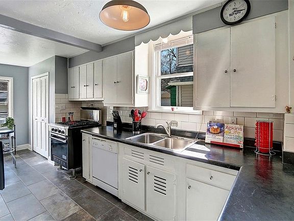 5th image of 3856 Kirkwood Rd