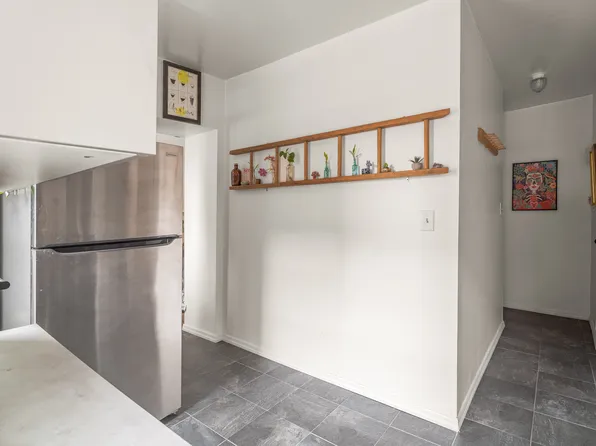 300 East 119th Street image 8 of 13