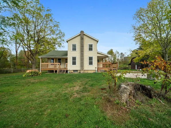 9455 State Line Rd, Albion, PA 16401